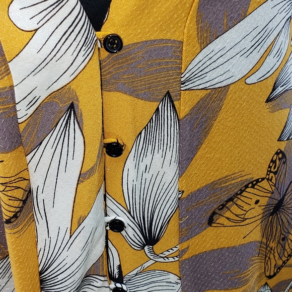 Dress Forum. Mixed Media Floral Striped Kimono - Picture 5 of 14